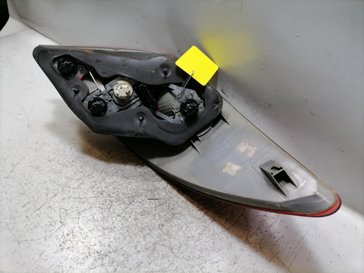 Mercedes R Klasse 251 original R&uuml;cklicht R&uuml;ckleuchte Schlussleuchte links Bj.2006